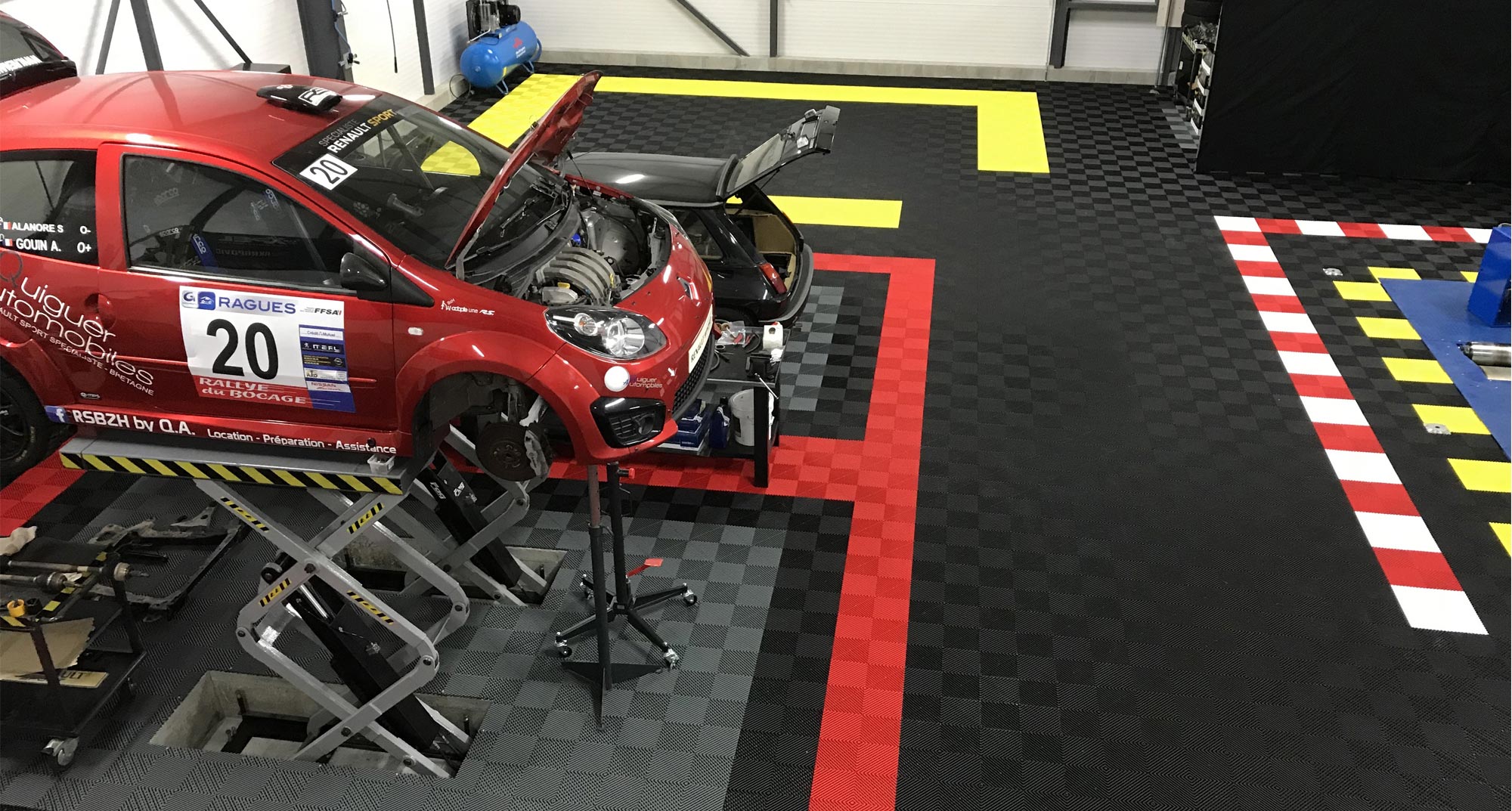 Sol_Polydal_dalles_Atelier_Lorient_Auto_Racing_Precious-Cars